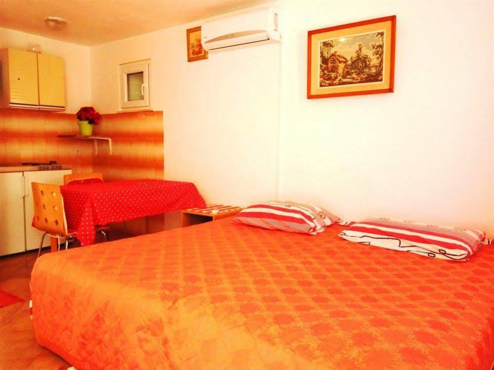 Guest House Kate Mlini Luaran gambar